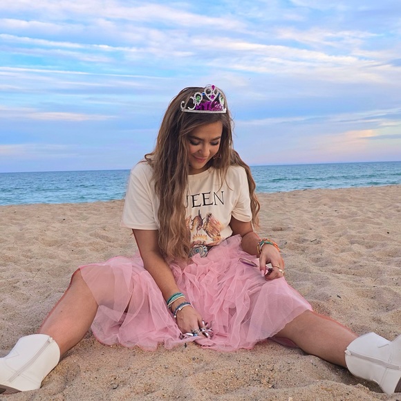 Meet your Posher, Tate - Picture 1 of 1